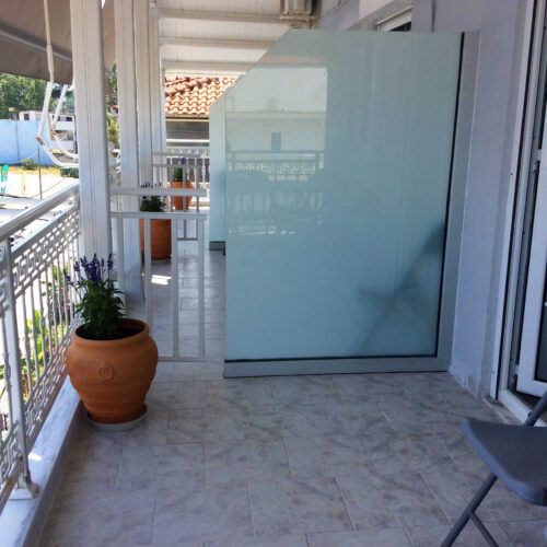 8 Δωμάτια στη Λεπτοκαρυά